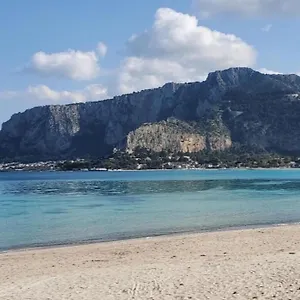  Bed & Breakfast Fronte Mare Arenella